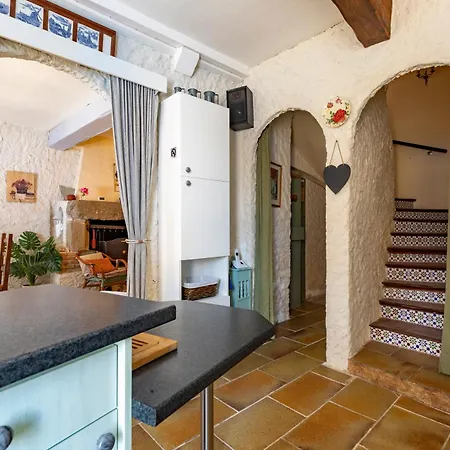 La Maison Bleue D'oupia - Avec Grande Terrasse بيت للعطل