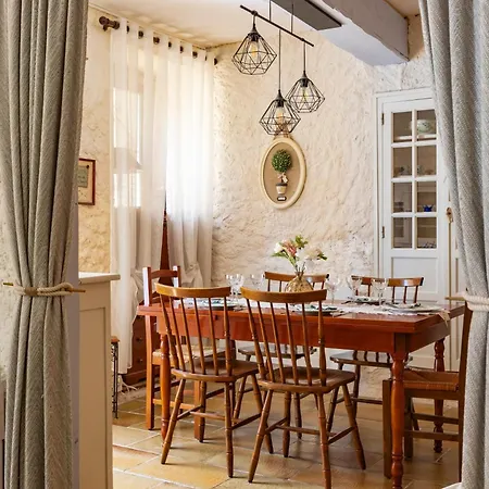 La Maison Bleue D'oupia - Avec Grande Terrasse بيت للعطل